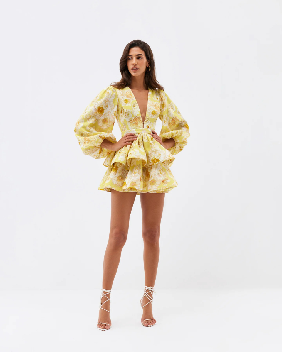 Noelia • Vestido Corto Peplum Escultural