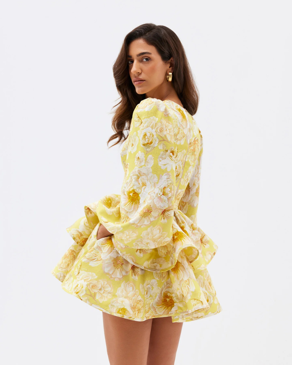 Noelia • Vestido Corto Peplum Escultural