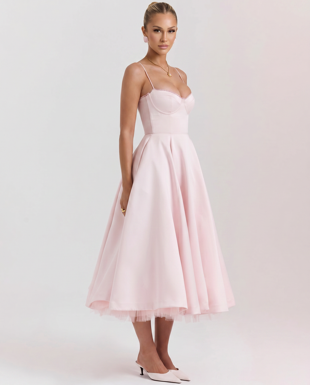 Dalia • Vestido Midi de Tul con Corsé Estructurado