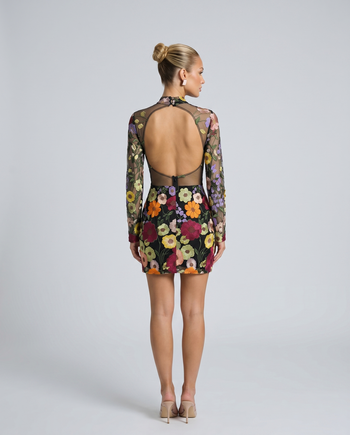 Amara • Vestido Mini Bordado